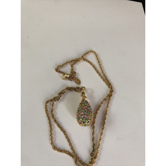 JOAN RIVERS Fleur De Lis Crystal Egg Pendant With Gold-tone Chain 28" - Picture 4 of 4